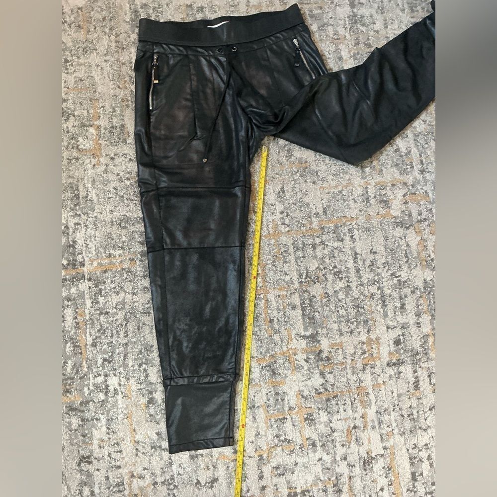 RAFFAELLO ROSSI FAUX LEATHER CANDY PANTS! EUC! SIZE 8 - Picture 5 of 8